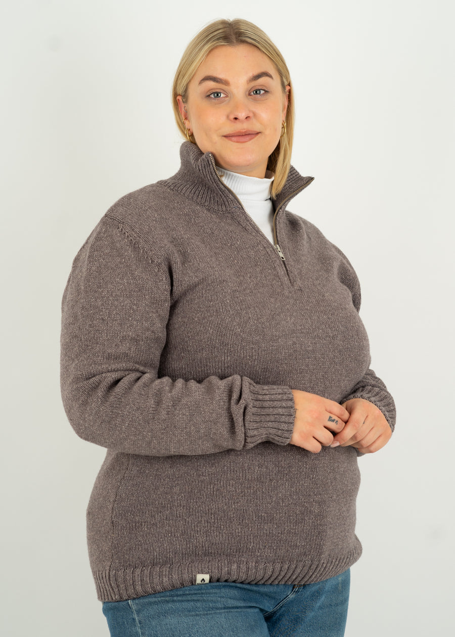 Unser Model Anna ist 176 cm groß und trägt Größe 2XL.#