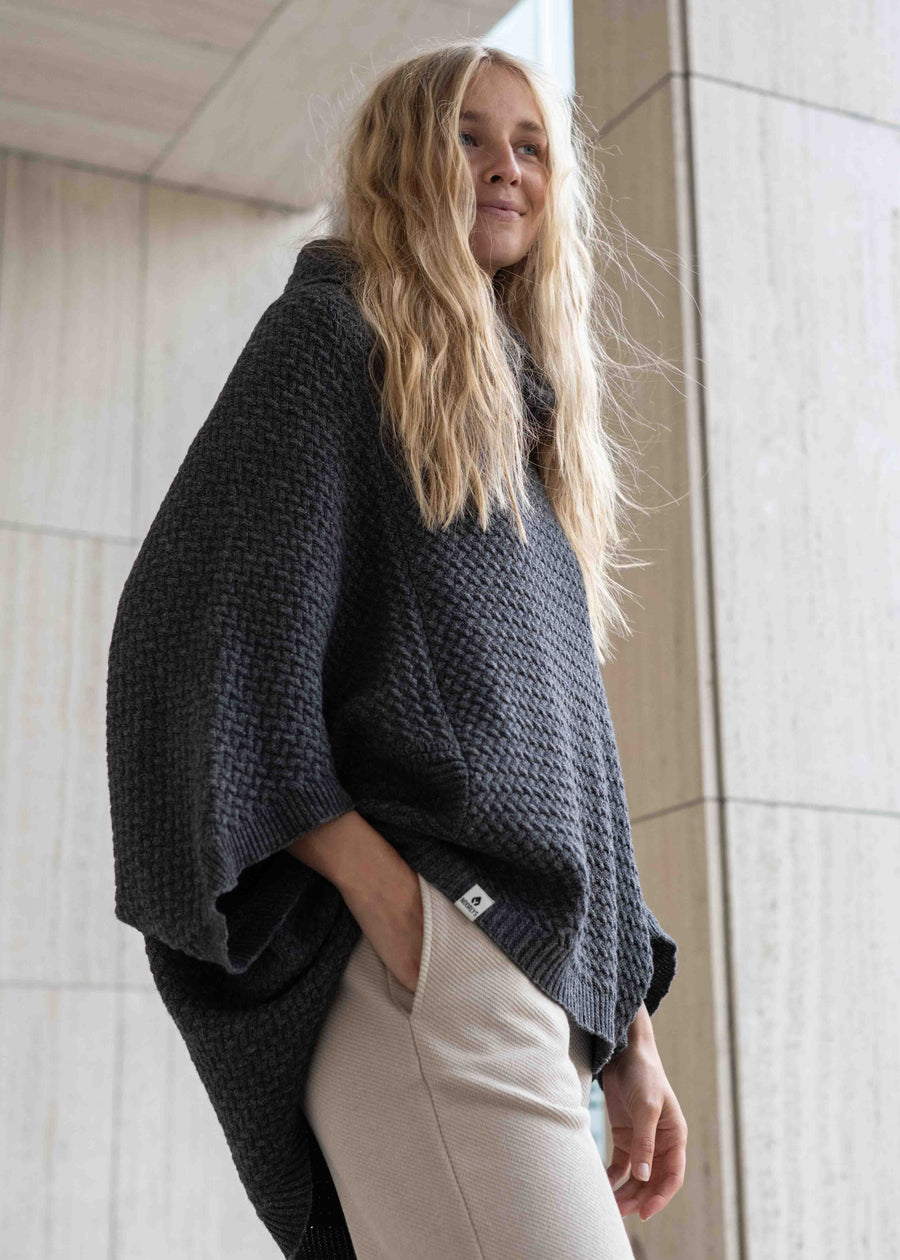 Knitted poncho MUUS Anthracite